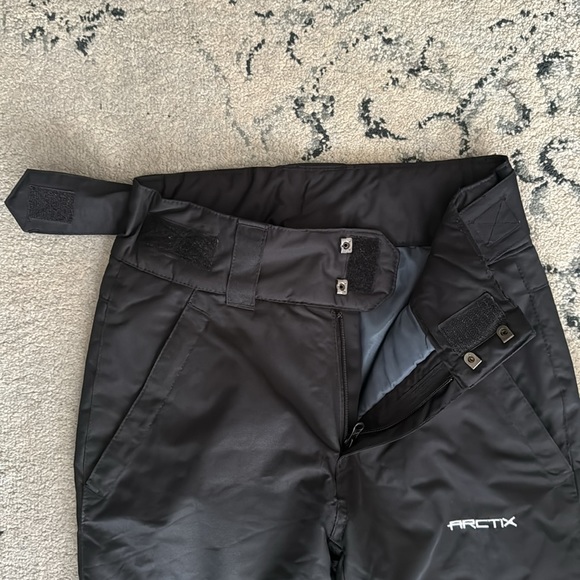 Black ski/snow pants - Picture 2 of 4